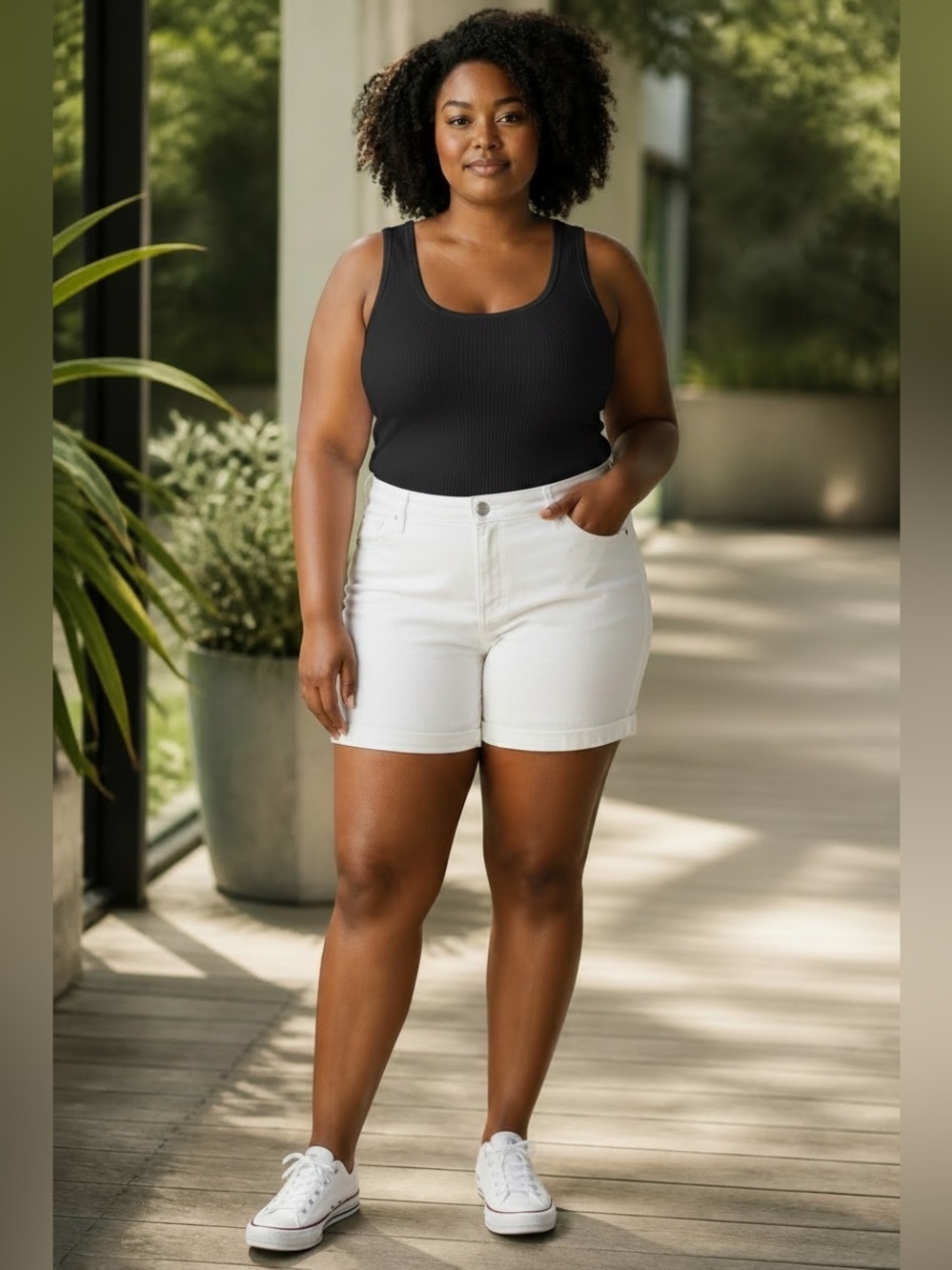 Universal Thread White Denim Cuffed Bermuda Shorts Coastal Chic Women’s Size 16